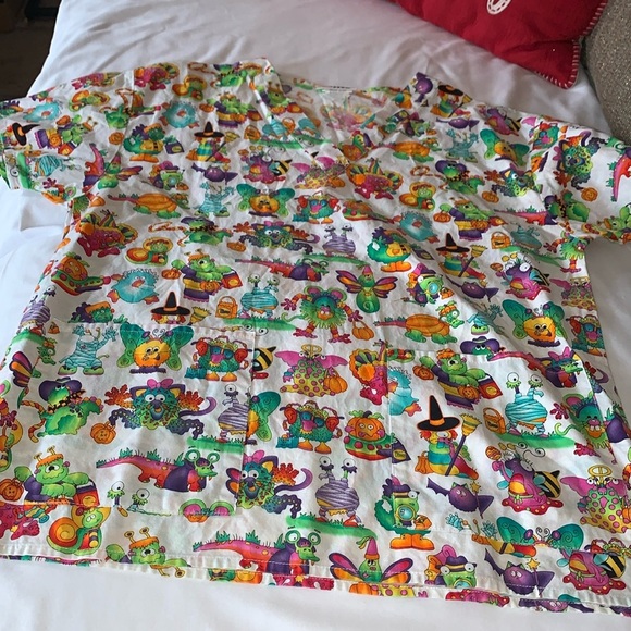 Gently Loved Fun Colorful Scrub Top by Life - Picture 1 of 6